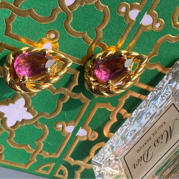 AUTHENTIC vintage Christian Dior gold tone pink crystal clip on earrings - Picture 3 of 16